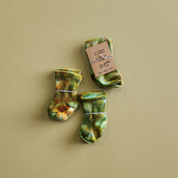 kids green tied dyed socks