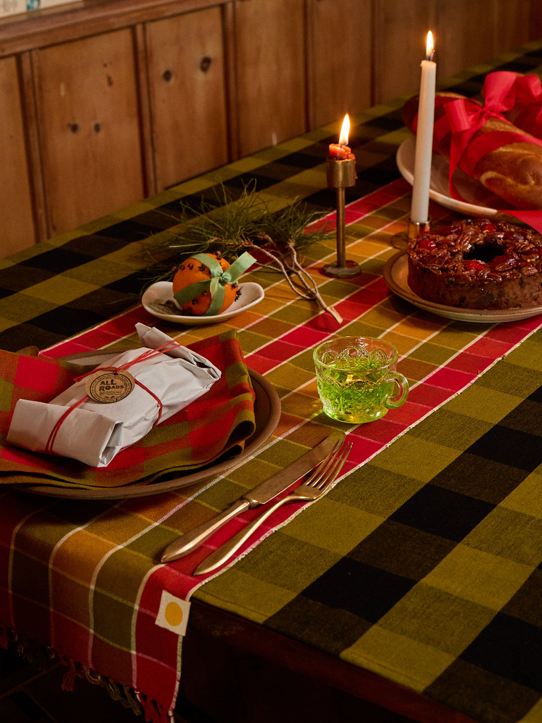 Court Plaid Table Runner - Noel