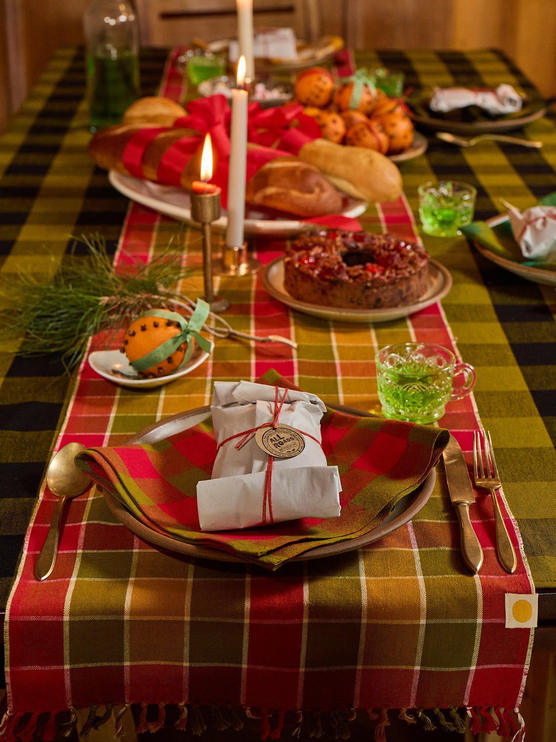 Court Plaid Table Runner - Noel