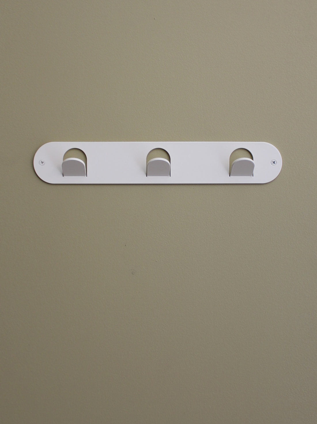Triple Tab Hook - Off-White Satin